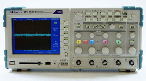 Осциллограф TPS2024B